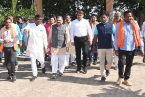 सरदार वल्लभभाई पटेल के प्रयासों से भारत एकजुट और सशक्त रूप में स्थापित हुआ-सांसद श्री संतोष पाण्डेय 05 3